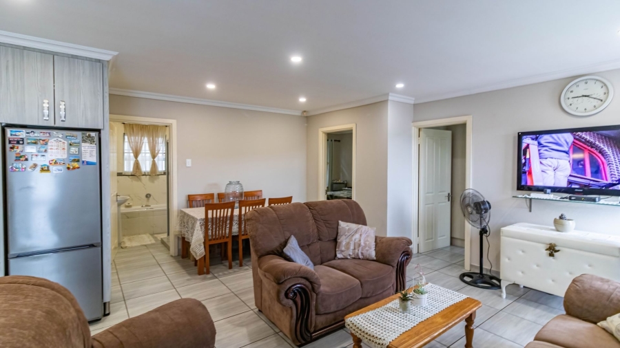 3 Bedroom Property for Sale in Nahoon Valley Park Eastern Cape